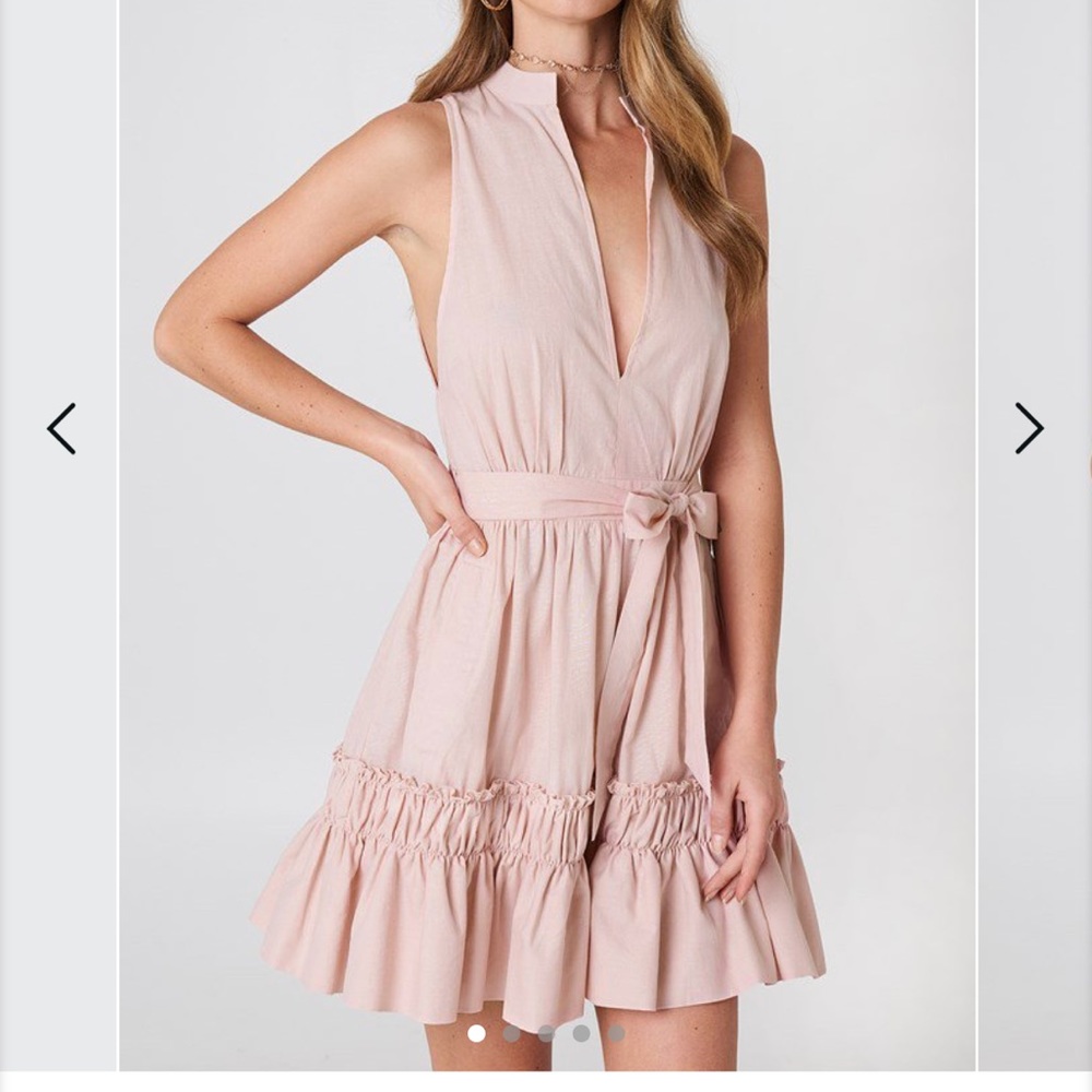 NA-KD Sleeveless Front Tie Dress